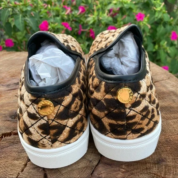 Women’s Sz 6 Leopard Slip-On Sneakers NWOB Steve Madden Shoes Animal Print - Picture 6 of 10